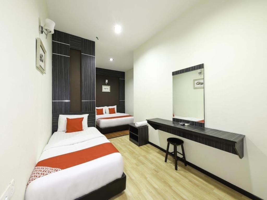 Hotel Meria Shah Alam Buitenkant foto