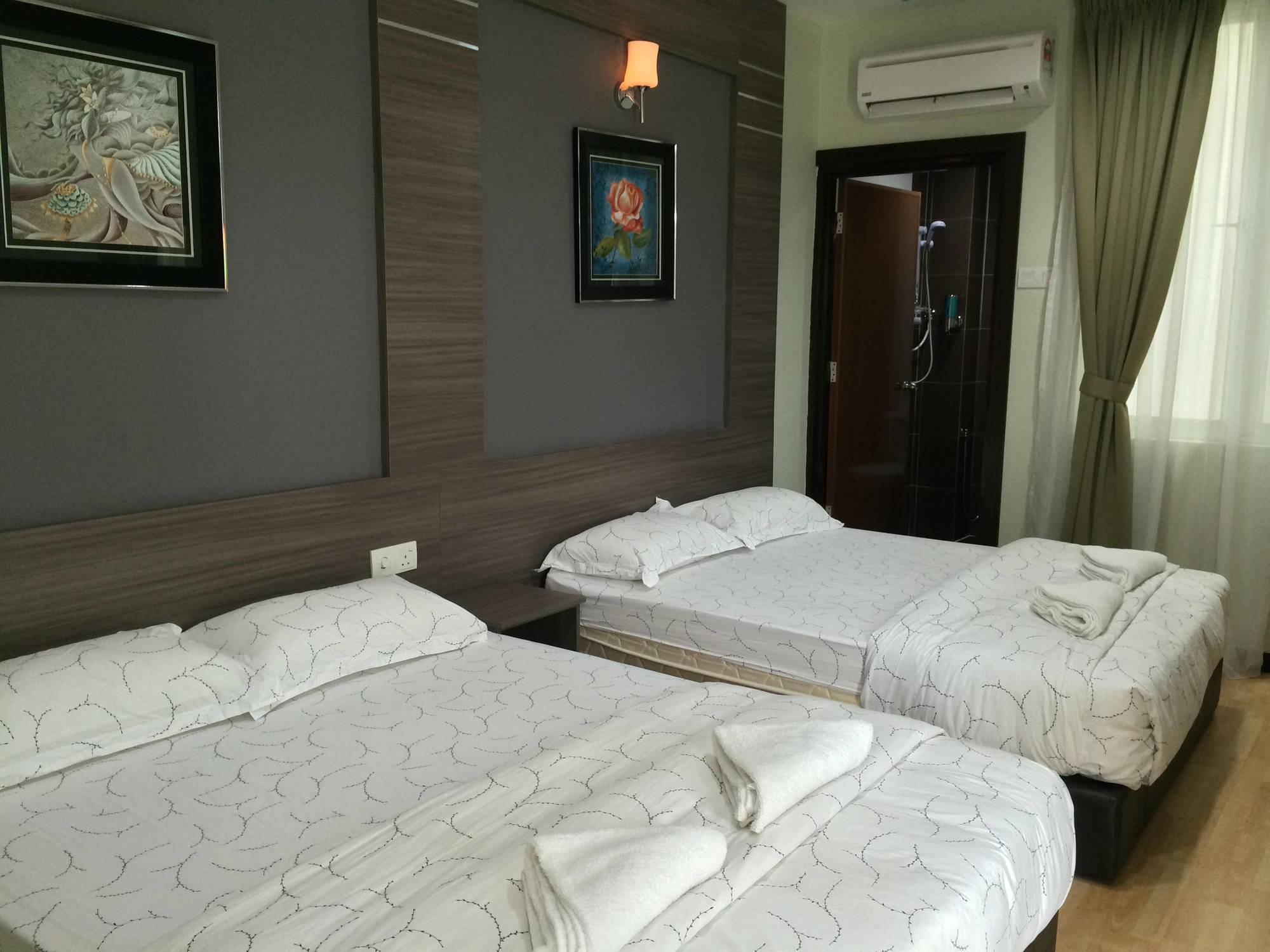 Hotel Meria Shah Alam Buitenkant foto