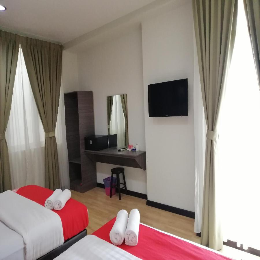 Hotel Meria Shah Alam Buitenkant foto